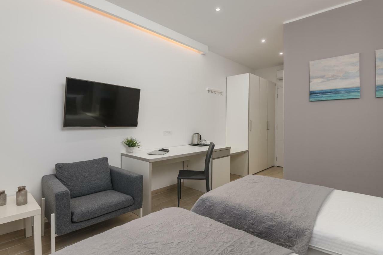 Rooms4U ดูบรอฟนิก ภายนอก รูปภาพ